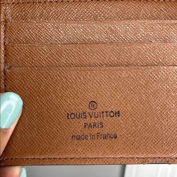 Louis Vuitton Wallet - Picture 2 of 4